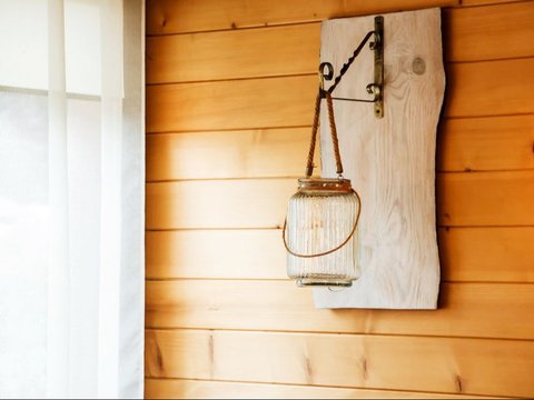 Ilustrasi lampu gantung/copyright shutterstock