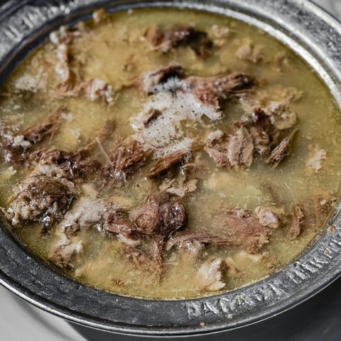 ilustrasi sup daging