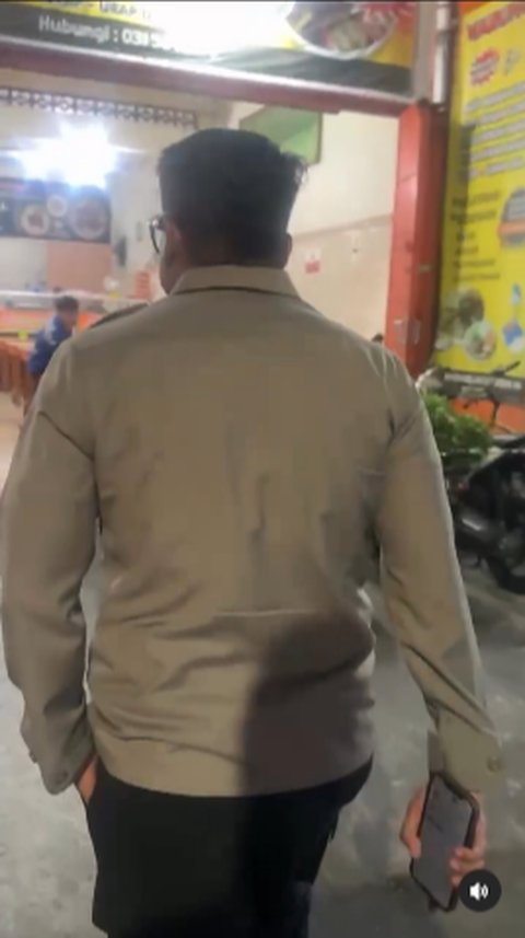 Jenderal Polisi Rela Nahan Lapar Demi Makan Menu Istimewa ini