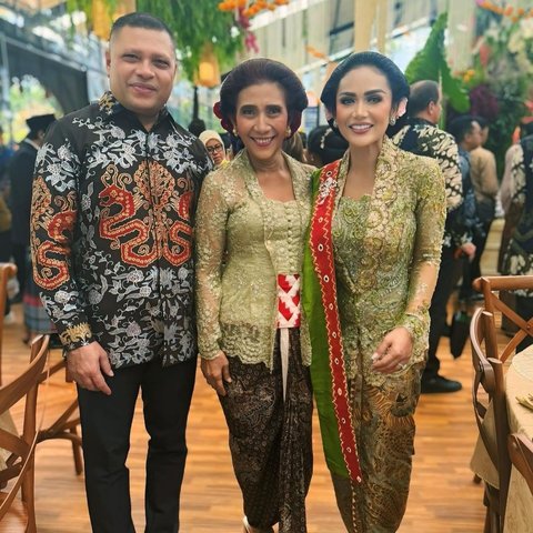 Berwajah Bule, Cantiknya Nadine Kaiser Anak Susi Pudjiastuti di Hari Pernikahannya