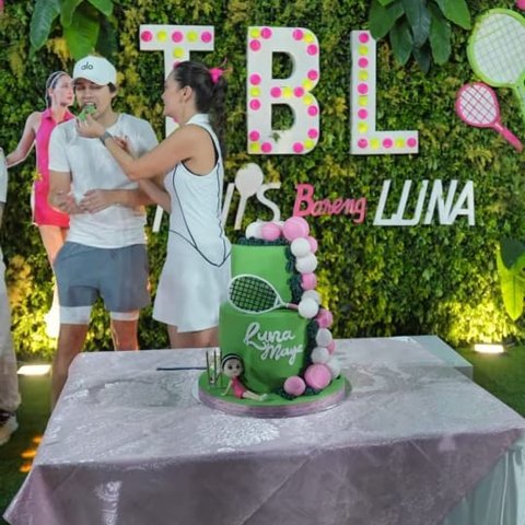 Potret Luna Maya di Momen Ultah ke-41, Maxime Bouttier Tulis Pesan Romantis yang Bikin Terenyuh