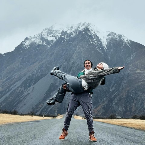 Potret Keseruan Felicya Angelista dan Caesar Hito saat Liburan di New Zealand, Makin Mesra Hingga Disebut Pasangan Paling Romantis