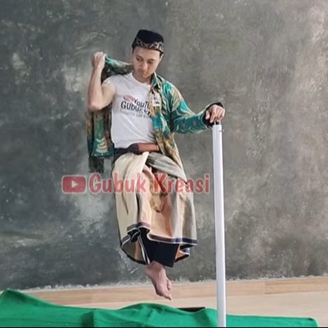 Cara Membuat Ilusi Duduk Terbang