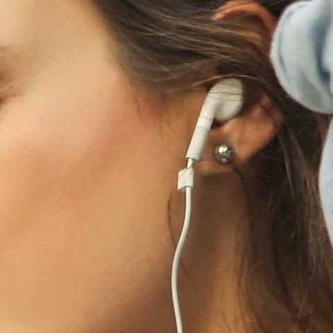 Penggunaan Earphone dan TWS Marak saat Ini, Ketahui Batasan Penggunaannya