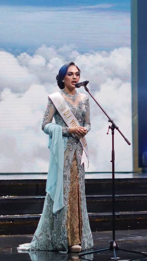 Pada tahun 2020, Shania Binti Mahir Hamdun meraih posisi Runner Up 4 Miss Global Indonesia, semakin memperkuat reputasinya sebagai salah satu model dan kontestan pageant terkemuka di Indonesia.<br>