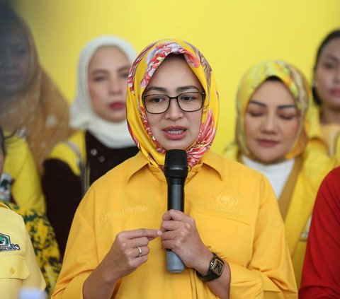 FOTO: Manuver Ketum Golkar Bahlil Lahadalia Jagokan Airin Rahcmi Diany dan Ade Sumardi Bertarung di Pilkada Banten