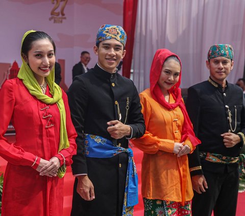 FOTO: Suasana Hari Pertama Pendaftaran Cagub dan Cawagub di Pilkada Jakarta, Gedung KPUD Dihiasi Ornamen Betawi