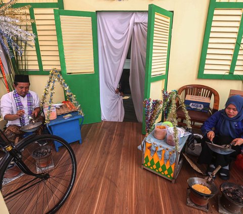 FOTO: Suasana Hari Pertama Pendaftaran Cagub dan Cawagub di Pilkada Jakarta, Gedung KPUD Dihiasi Ornamen Betawi