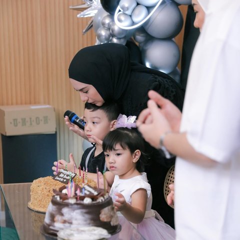 Potret Terbaru Amala Anak Irish Bella di Momen Ultah ke-2, Makin Cantik dan Menggemaskan