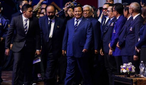 Presiden terpilih sekaligus Ketua Umum Partai Gerindra, Prabowo Subianto menghadiri acara penutupan Kongres III Partai NasDem di JCC Senayan, Jakarta, Selasa (27/8/2024).