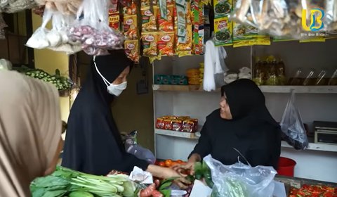 Ucok Bantu Buka Usaha Warung Sayur untuk Keponakan yang Ditinggal Wafat Suaminya 3 Bulan Lalu 'Biar Kehidupannya Layak'