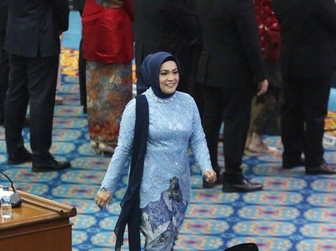 Sering Diremehkan Hingga Mendapat Intimidasi, ini Potret Astrid Kuya saat Resmi Dilantik jadi Anggota DPRD DKI Jakarta