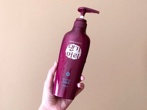 1. Daeng Gi Meo Ri Shampoo For Oily Scalp