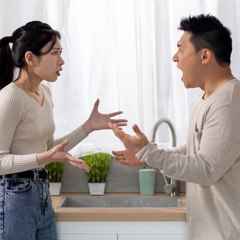 Janda Kaya Bahagia Suami Kedua Tampan, Tak Disangka Setelah Menikah Kecewa Berat Ternyata Pemalas