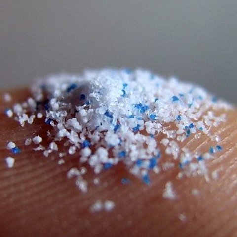 Bahaya Mikroplastik bagi Kesehatan