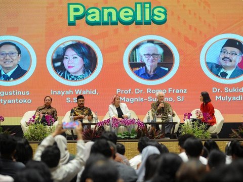 FOTO: Seminar Menyambut Kedatangan Paus Fransiskus ke Jakarta