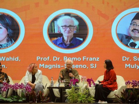 Seminar menyambut Kedatangan Paus Fransiskus ke Jakarta