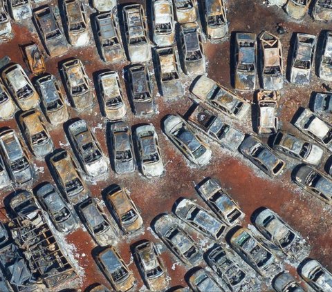 FOTO: Penampakan Ratusan Mobil Ludes Akibat Kabakaran Lahan Mengerikan di Sao Paulo Brasil