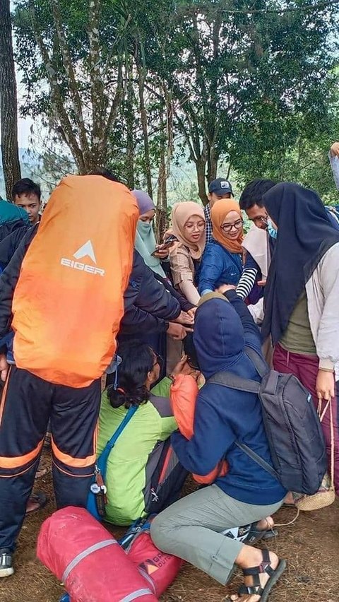 Serunya Naik Gunung Sampai Belajar Tentang Alam Bareng Komunitas Pendaki Gunung