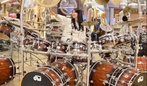 Merupakan Set Drum Terbesar di Dunia