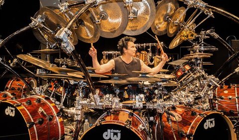 Sekilas Tentang Terry Bozzio