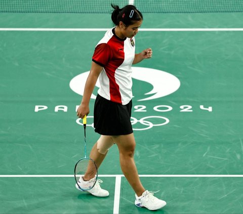 FOTO: Jatuh Bangun Gregoria Mariska Amankan Tiket Semifinal Olimpiade Paris 2024