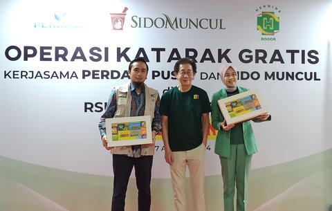 Ki-ka: Bendahara SPBK Perdami Pusat, dr. Rio Rhendi, SpM , Direktur Sido Muncul Irwan Hidayat, Direktur RSU Hermina Bogor dr. Muyi Ayoe Hapsari, MM.