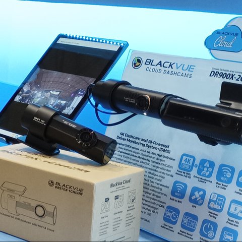 Kamera dashcam yang terpasang di mobil juga berfungsi sebagai alat bukti rekaman.