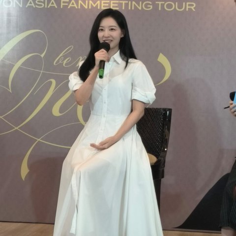 Kim Jiwon Penasaran Ingin Coba Sate saat Berada di Jakarta