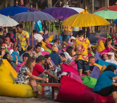 The Boy Nicknamed Si Kocong from Ukraine Deported from Bali, Often Disturbs Residents