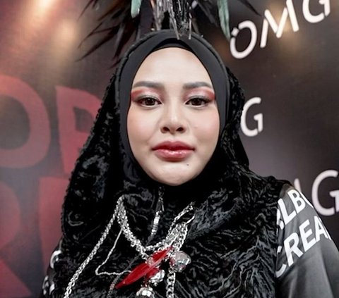 Ada Tiara Andini dan Aurel Hermansyah yang Tampil ,Mencolok di Jember Fashion Carnaval 2024