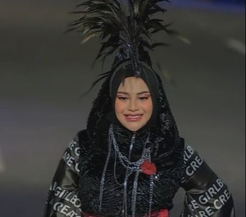 Appearing at the Jember Fashion Carnaval 2024, Aurel Hermansyah's Performance is Said to Resemble Elvi Sukaesih