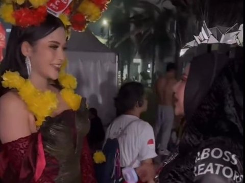 Potret Bella Bonita saat Melenggang di Runway Jember Fashion Carnaval 2024, Pesona Cantiknya Mencuri Perhatian