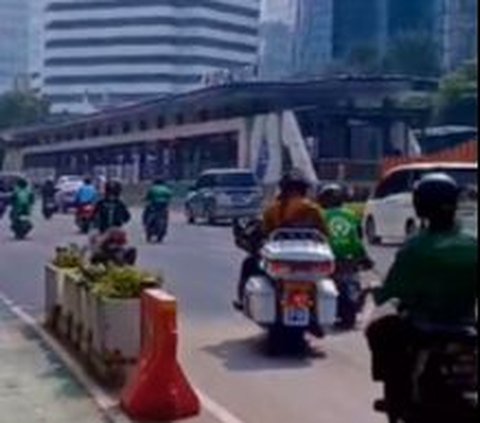 Panik Menko Hadi Eks Panglima TNI Terjebak Macet, Mendadak Naik Moge Patwal Takut Telat Temui Jokowi