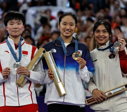 FOTO: Senyum Gregoria Mariska Berkalung Perunggu Olimpiade 2024, Medali Pertama yang Diraih Indonesia