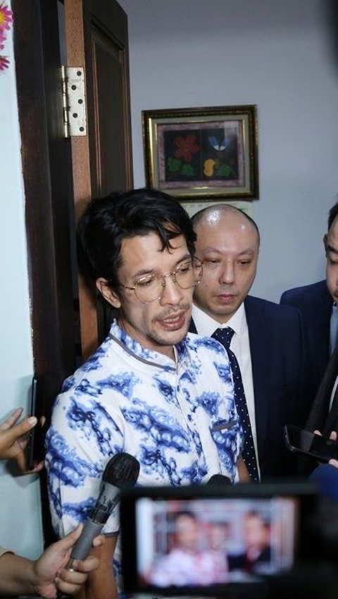 Pihak Edward Akbar Bantah Tudingan Penggelapan Mobil Kimberly Ryder, Sebut Harta Dibeli Bersama<br>