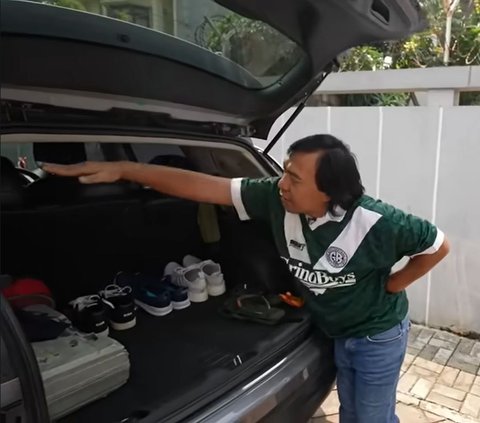 Bongkar Isi dalam Mobil 'Sang Senator' Komeng, Gofar Hilman Sampai Ngakak Ada Barang Tak Terduga