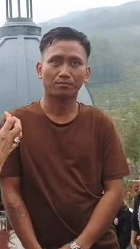 Momen Keseruan Tim Pengacara Pegi Setiawan Refreshing di Villa Ciwidey Bandung