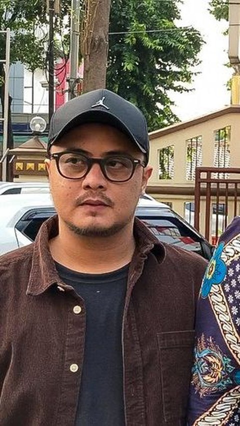 Pihak Edward Akbar Membantah Tudingan Penggelapan Mobil Kimberly Ryder Dengan Alasan Hrta Tersebut Dibeli Secara Bersama-sama