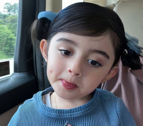 Dubbed the Most Beautiful Artist Baby in Indonesia, 8 Latest Photos of Guzel, the Child of Margin Wieheerm & Ali Syakieb