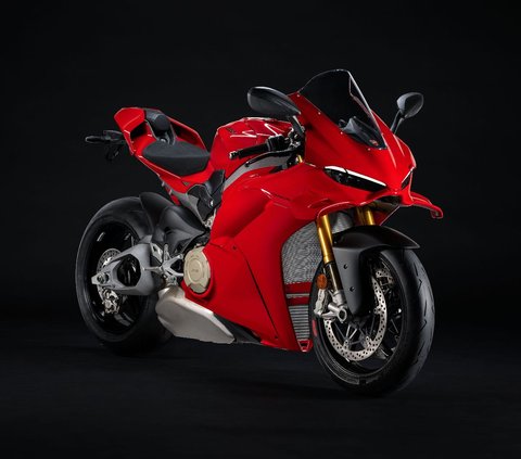 DVO menjadi fitur baru yang digunakan oleh Ducati pada peluncuran New Panigale V4, membuatnya lebih ringan dan praktis.