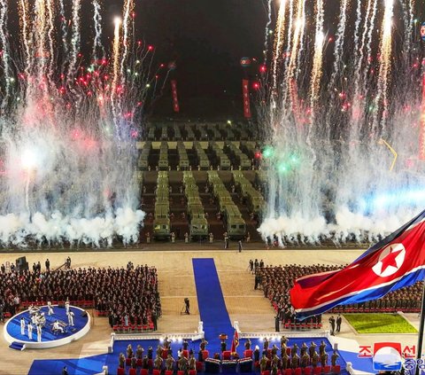 FOTO: Momen Kim Jong-un Kerahkan 250 Peluncur Rudal Maut ke Garis Depan Korea Utara