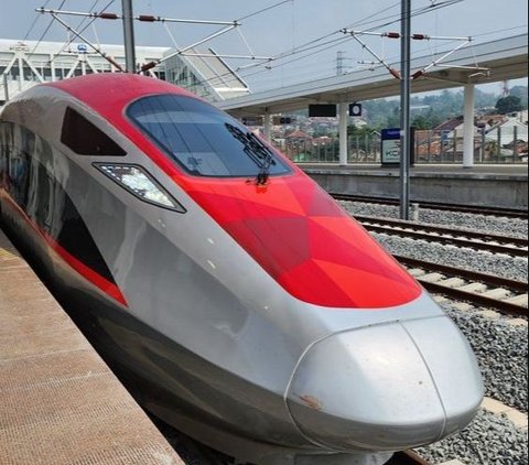 There is a 17% Discount on Whoosh High-Speed Train for August 17, Check the Requirements