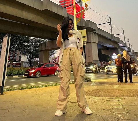 Portrait of Erika Putri, the Viral Influencer for Pranking a Ride-Hailing Driver