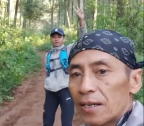 Father Wears the Same Jacket When Picking Up His Child from Elementary School to Accompanying Him Climbing a Mountain, Netizens: I Thought the Jacket Was Expensive