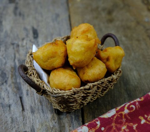 Recipe for Delicious Banana Fritters, A Snack That's Very Easy to Make