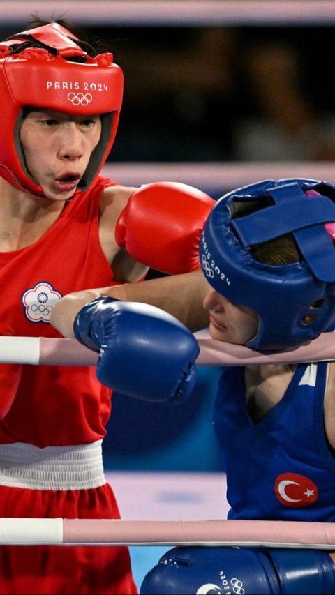 Pertandingan tersebut berlangsung pada Kamis, 8 Agustus 2024 dini hari WIB. Foto: AFP