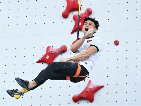 FOTO: Atlet Panjat Tebing Indonesia, Veddriq Leonardo Sabet Emas Pertama untuk Indonesia di Olimpiade Paris 2024