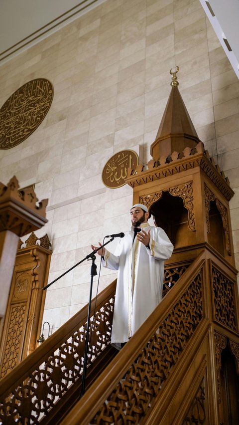 Example Friday Sermon Welcoming Indonesia's 79th Independence Day