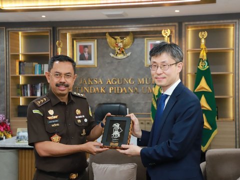 JAM-Pidum Terima Kunjungan Kehormatan Jajaran MOLEG Korea Selatan di Kejaksaan Agung